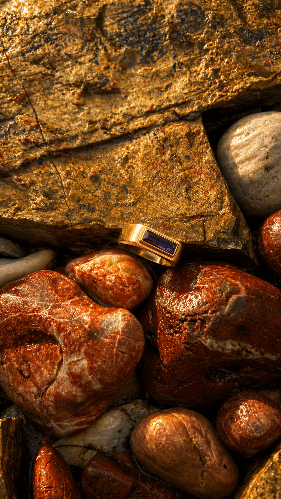 Detailed view of Vilina piece